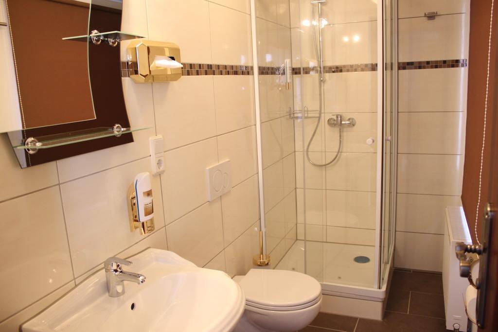 As Hotel Göttingen Szoba fotó